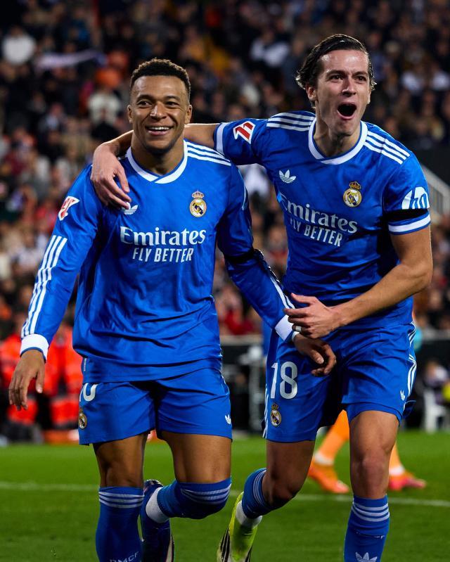 世界杯官方app下载平台-四巨缺仨反成解药？比分皇马小赢，比烂瓦伦略胜